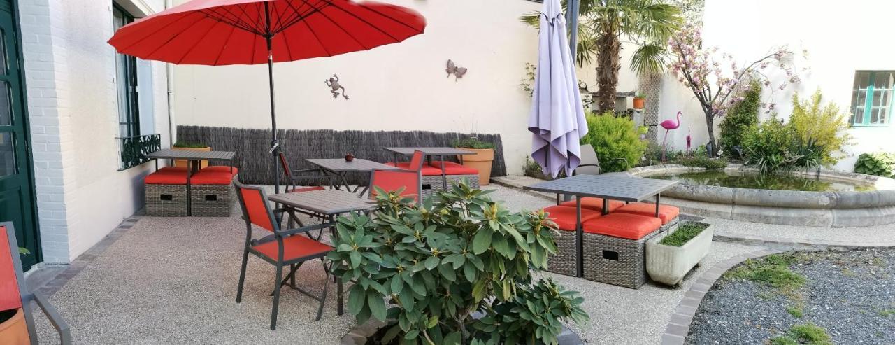 Logis Hotel Le Cerf Briare Exterior foto