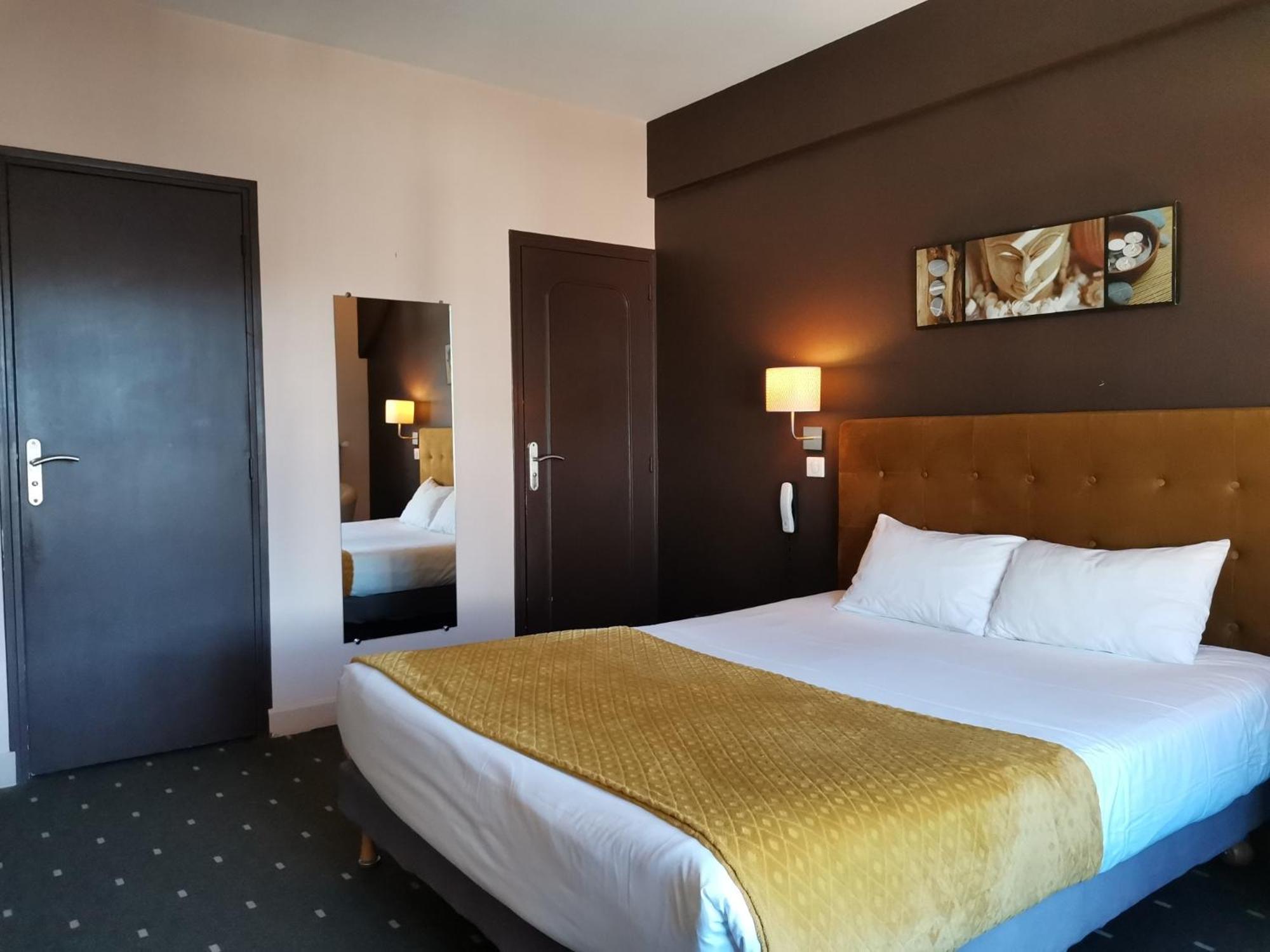 Logis Hotel Le Cerf Briare Exterior foto