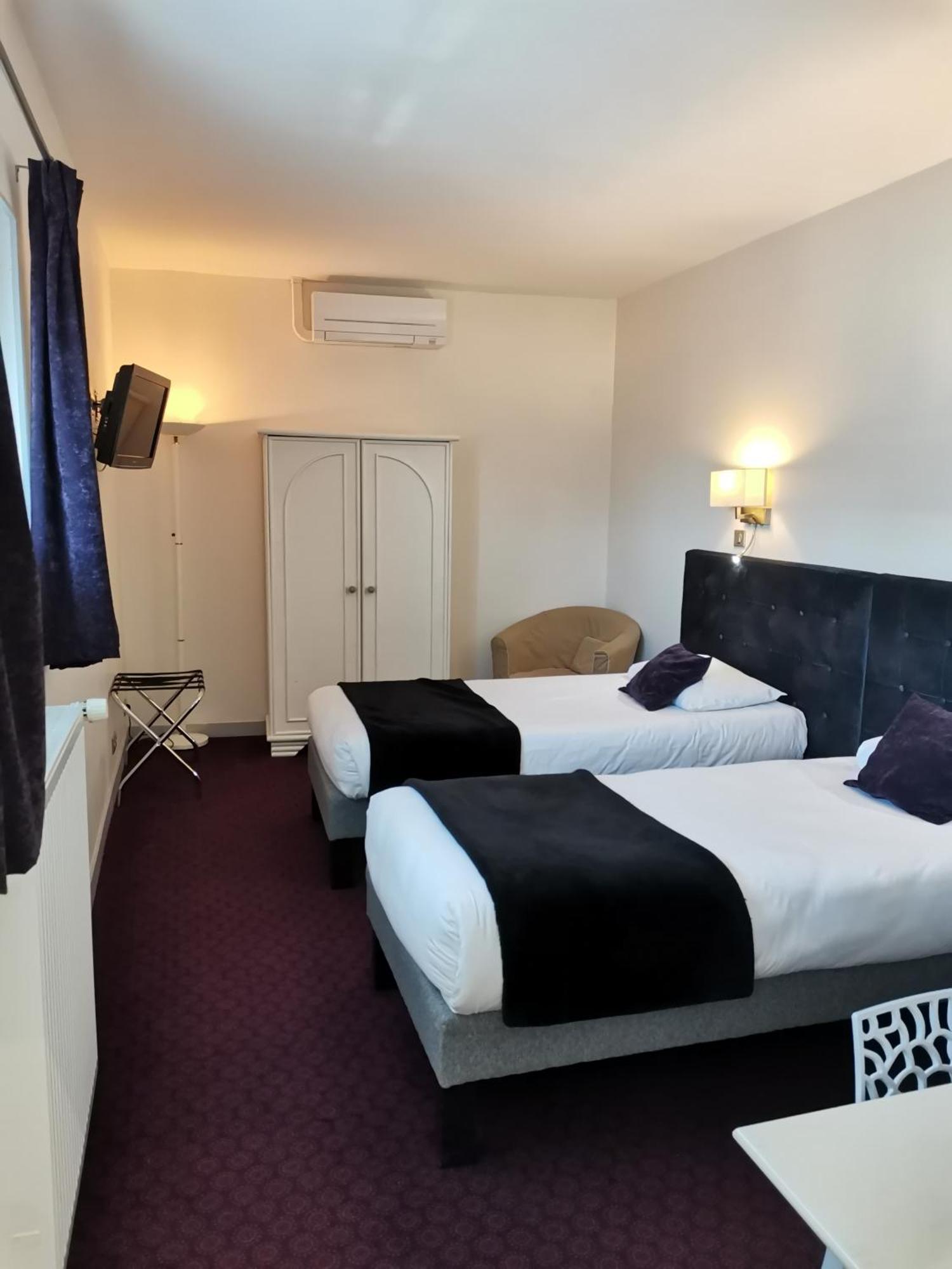 Logis Hotel Le Cerf Briare Exterior foto