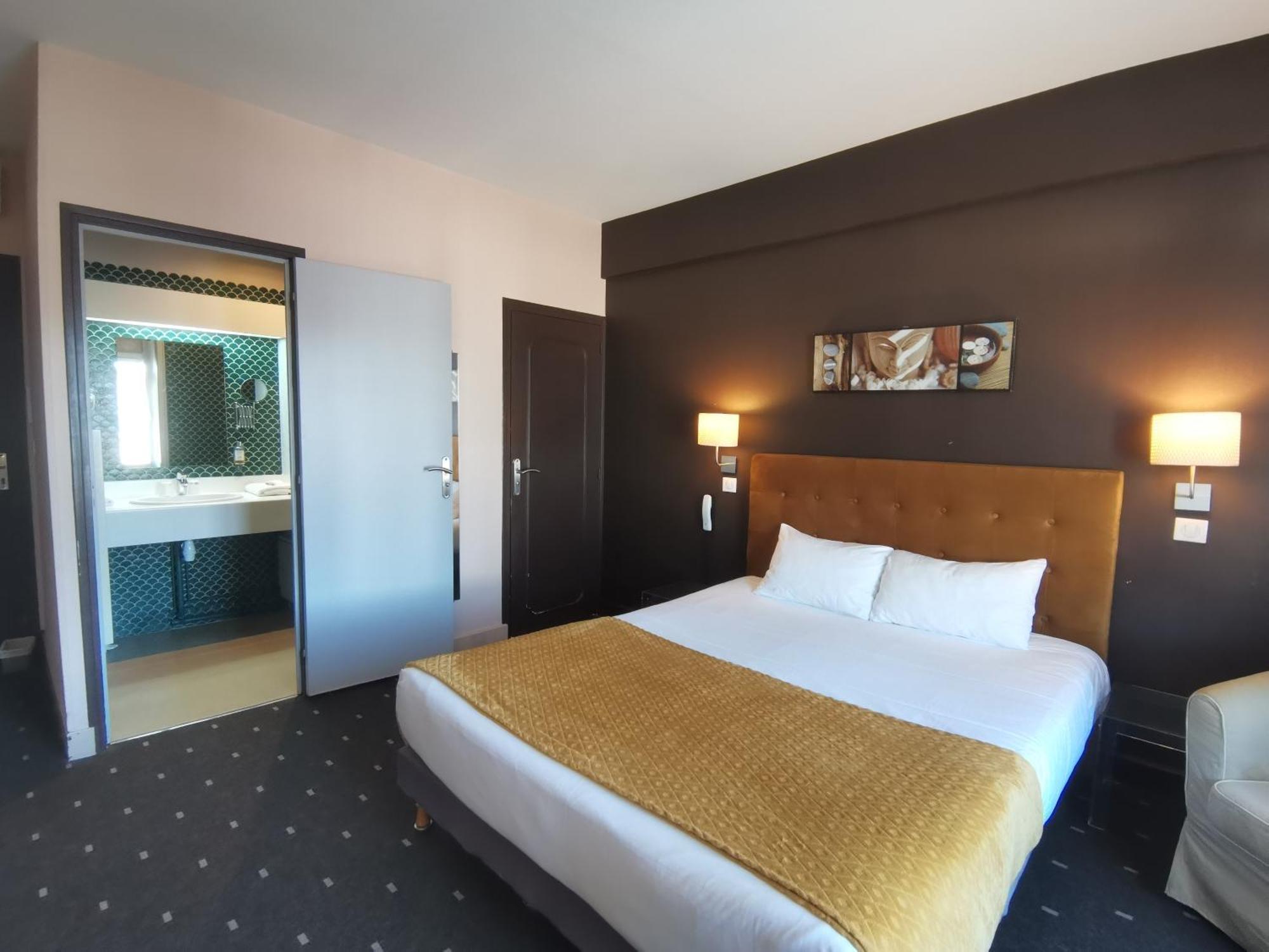 Logis Hotel Le Cerf Briare Exterior foto